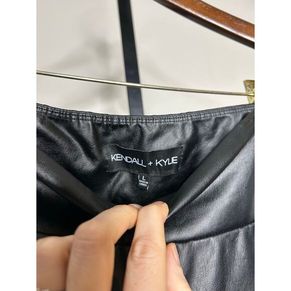 Kendall & Kylie Faux Leather Pants- Size Large - Picture 3 of 4